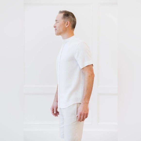 Cozy Earth Men's White Coastal Comfort Mock Neck Short Sleeve Button Down Sz L - Picture 3 of 10